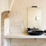 Luxury And History In An 18th-century Church - Historical Center Apartment *