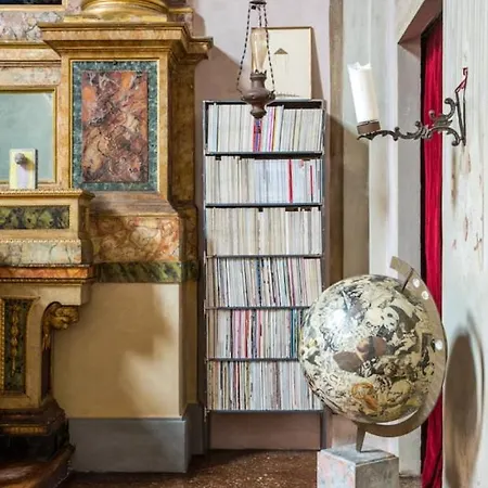 Appartamento Luxury And History In An 18th-century Church - Historical Center